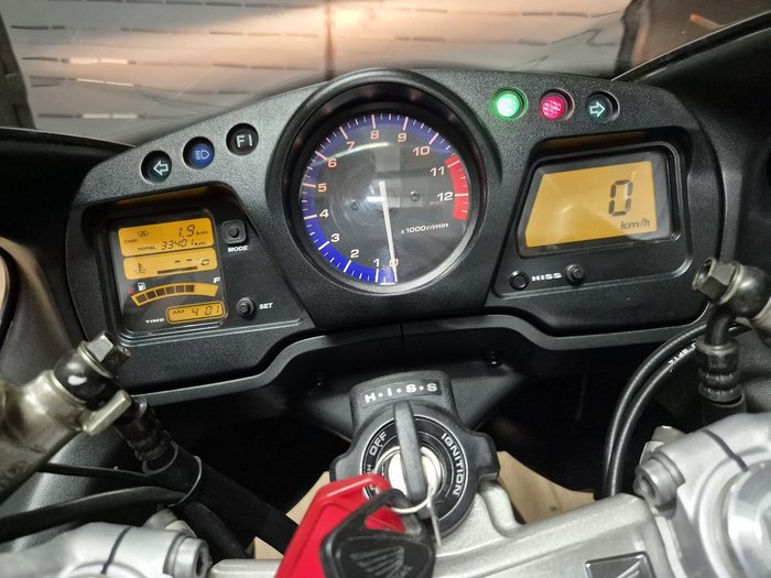 2006 Honda CBR1100XX (SUPER BLACKBIRD) Grey