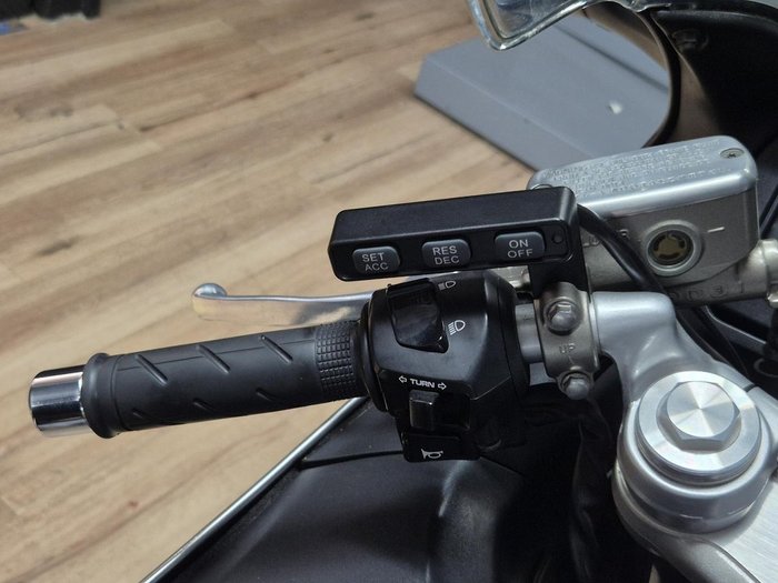 2006 Honda CBR1100XX (SUPER BLACKBIRD) Grey