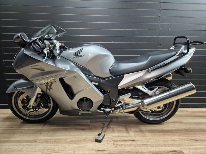 2006 Honda CBR1100XX (SUPER BLACKBIRD) Grey
