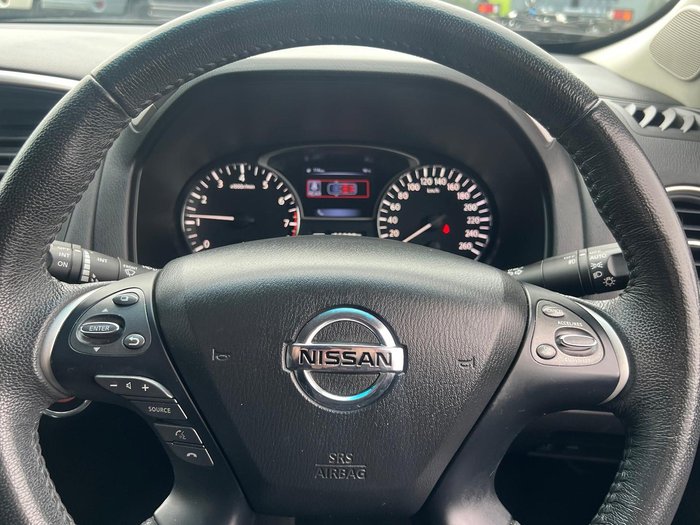 2015 Nissan Pathfinder ST-L