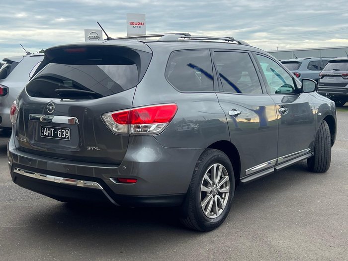 2015 Nissan Pathfinder ST-L