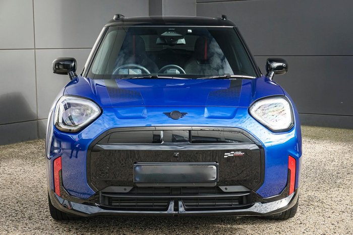 2025 MINI Aceman JCW E Favoured