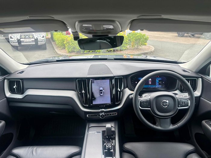 2023 Volvo XC60 Plus B5
