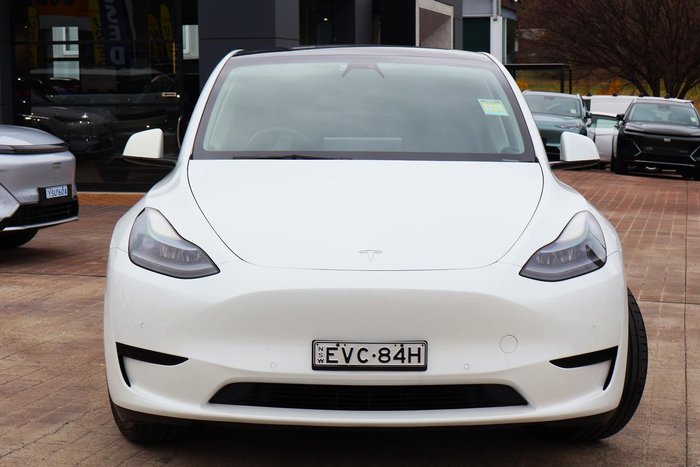 2022 Tesla Model Y Rear-Wheel Drive