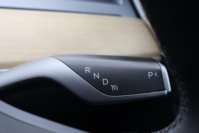 2022 Tesla Model Y Rear-Wheel Drive
