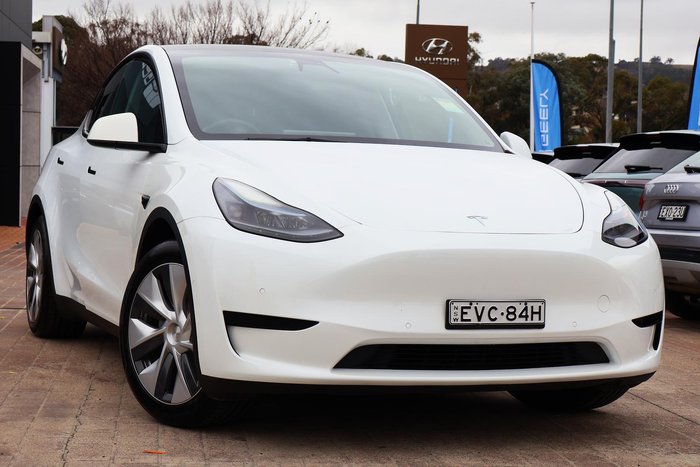 2022 Tesla Model Y Rear-Wheel Drive