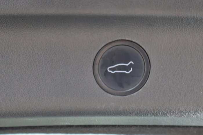 2022 Tesla Model Y Rear-Wheel Drive