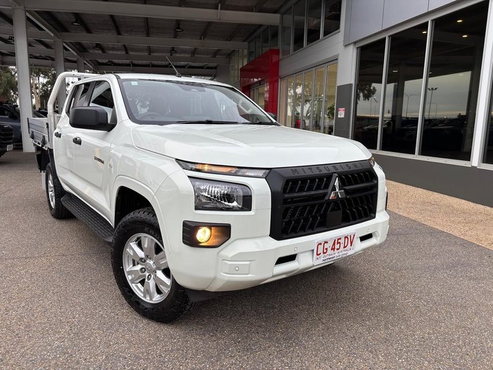 2025 Mitsubishi Triton GLX+