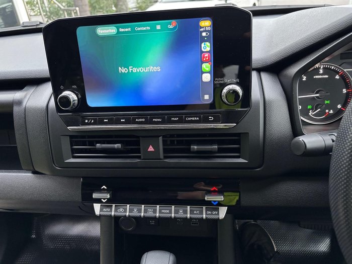 2025 Mitsubishi Triton GLX+