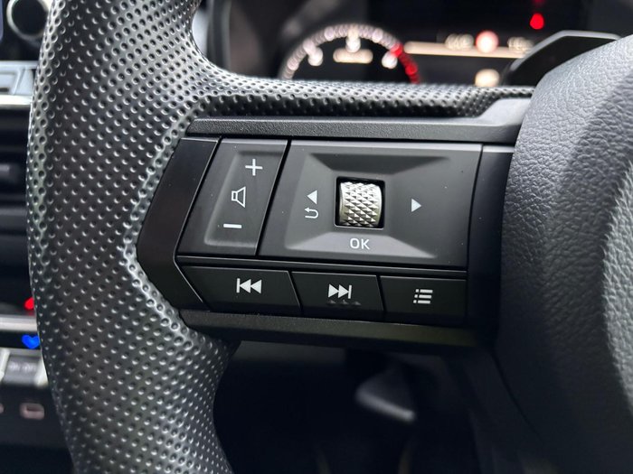 2025 Mitsubishi Triton GLX+