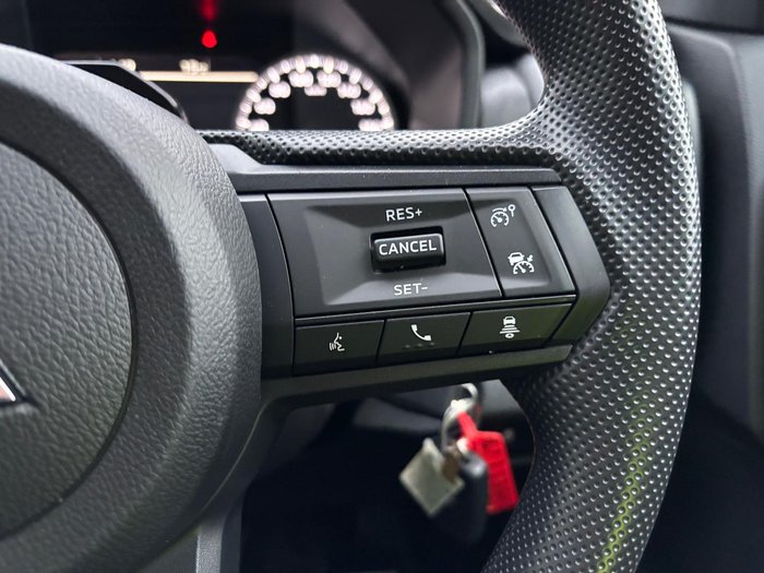 2025 Mitsubishi Triton GLX+