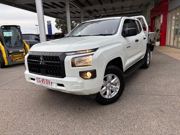 2025 Mitsubishi Triton GLX+