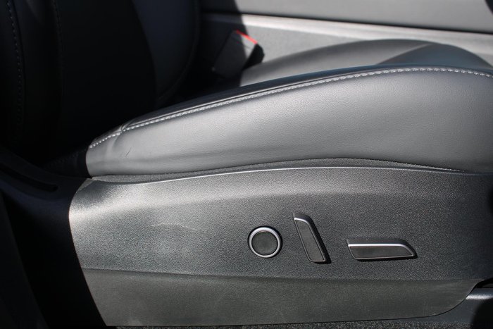 2023 Tesla Model Y Rear-Wheel Drive
