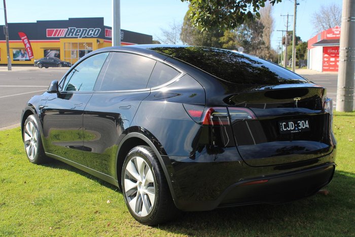 2023 Tesla Model Y Rear-Wheel Drive
