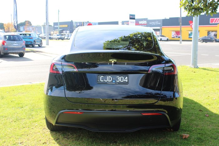 2023 Tesla Model Y Rear-Wheel Drive