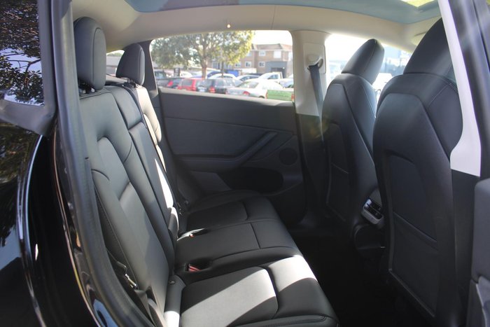 2023 Tesla Model Y Rear-Wheel Drive