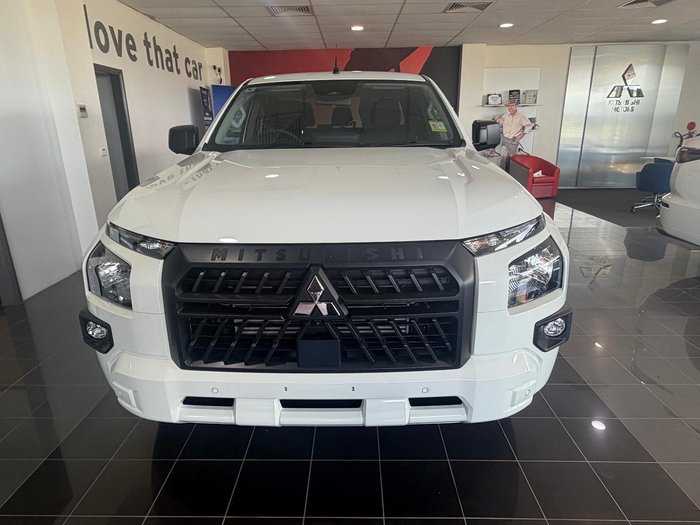 2026 Mitsubishi Triton GLX+