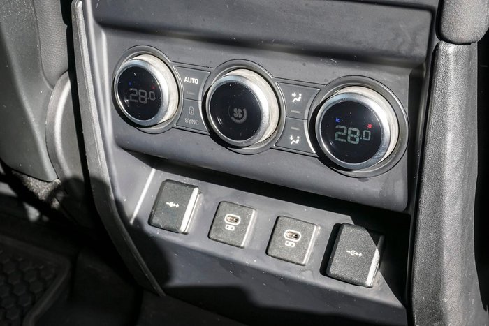 2021 Land Rover Defender 110 P400 S