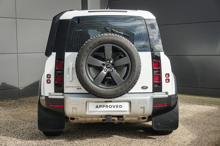 2021 Land Rover Defender 110 P400 S