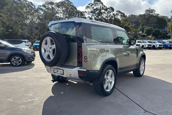 2021 Land Rover Defender 90 D300 SE