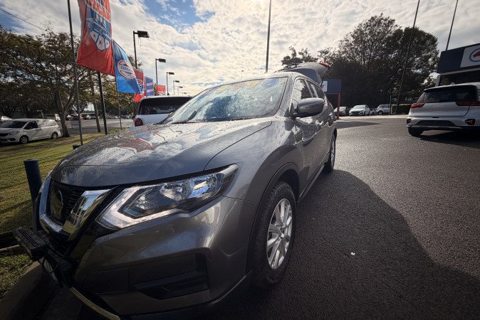 2019 NISSAN X-TRAIL ST (4WD)