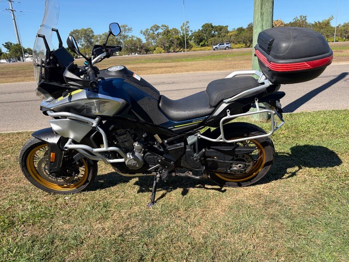 2022 CFMOTO 800MT LIMITED EDITION Blue