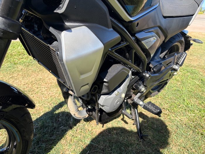 2023 CFMOTO 300 CL-X SPORT NEBULAR BLACK