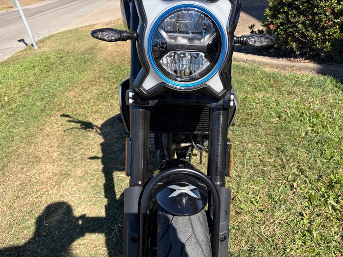 2023 CFMOTO 300 CL-X SPORT NEBULAR BLACK