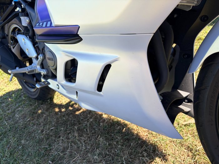 2025 YAMAHA YZF-R3 White