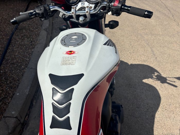 2011 Honda CB400 Red/White