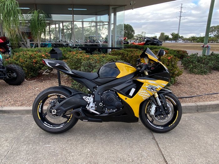 Suzuki GSX-R750