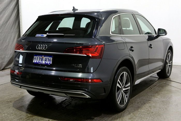 2025 Audi Q5 40 TDI Sport