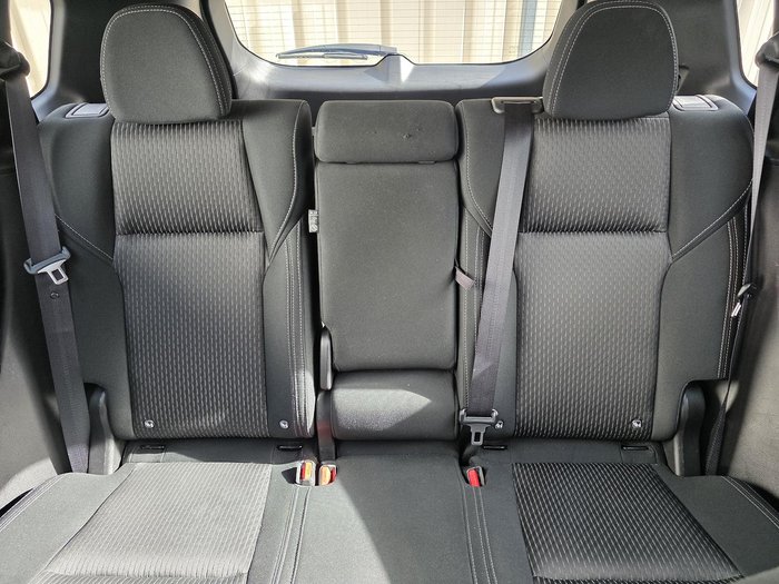 2024 Mitsubishi Outlander ES
