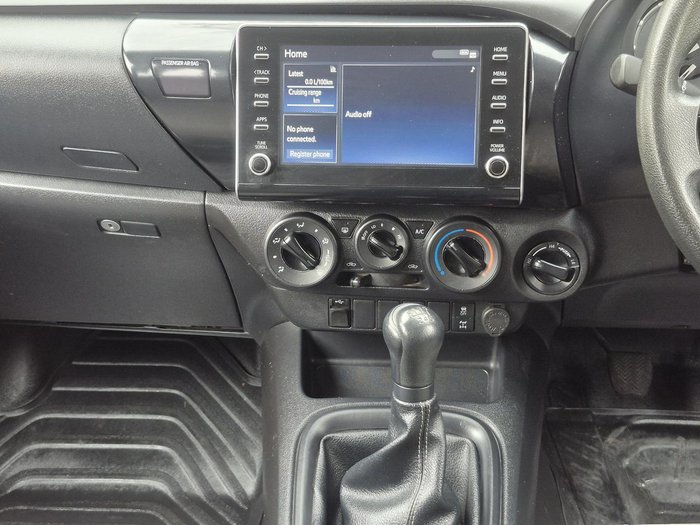 2022 Toyota Hilux SR