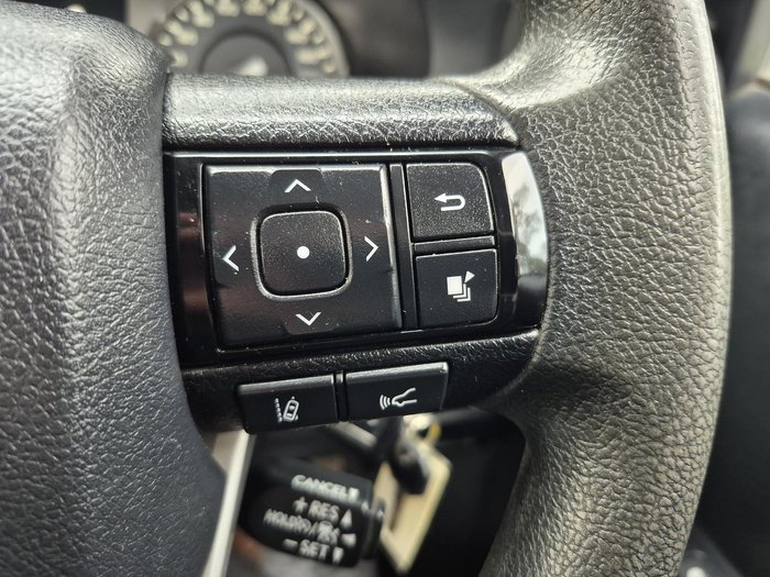 2022 Toyota Hilux SR