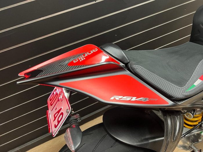 2018 APRILIA RSV4 R Black