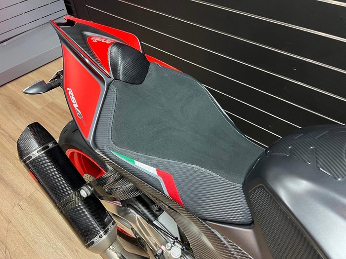 2018 APRILIA RSV4 R Black