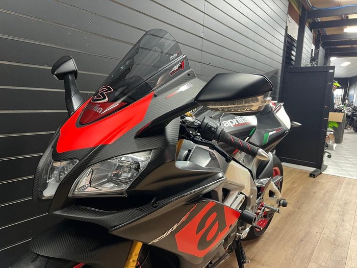 2018 APRILIA RSV4 R Black