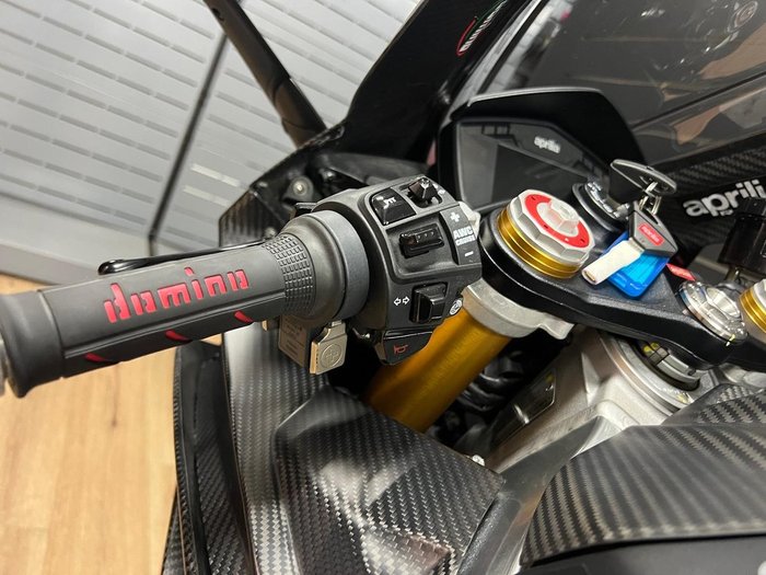 2018 APRILIA RSV4 R Black