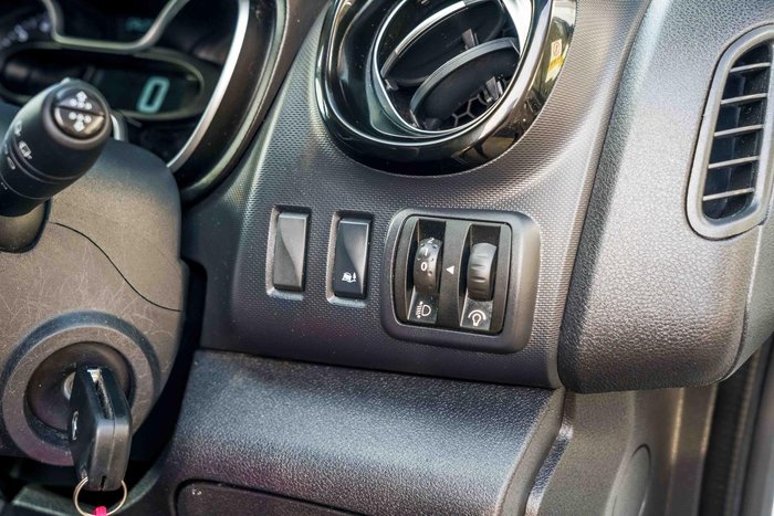 2021 Renault Trafic Premium 103kW