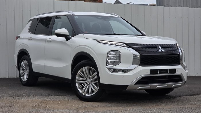2023 Mitsubishi Outlander
