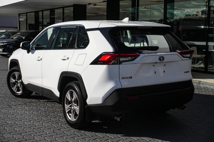 2022 Toyota RAV4 GX