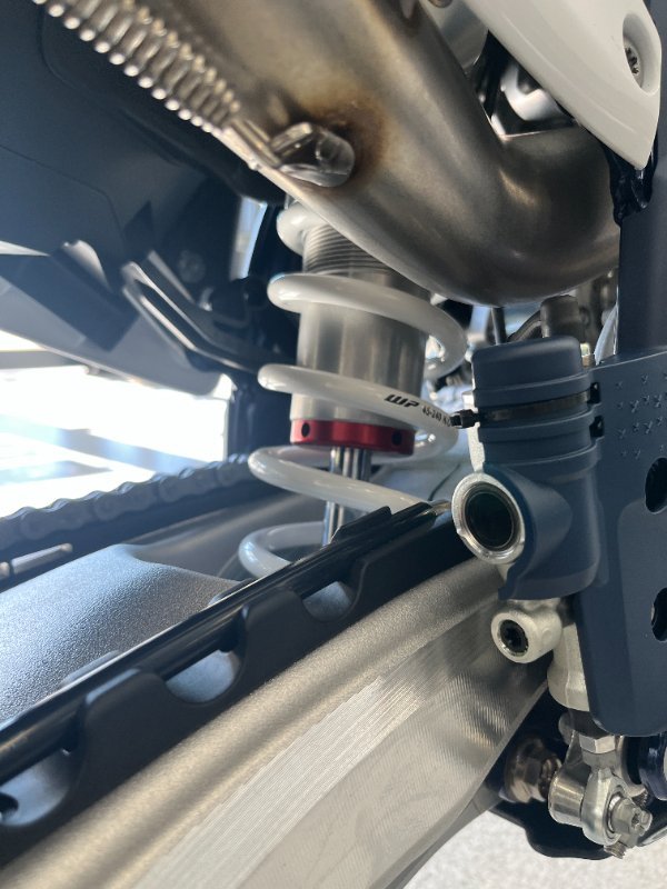 2026 HUSQVARNA FE501 NEBULA WHITE