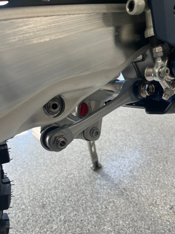 2026 HUSQVARNA FE501 NEBULA WHITE