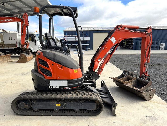 2023 Kubota U25-3
