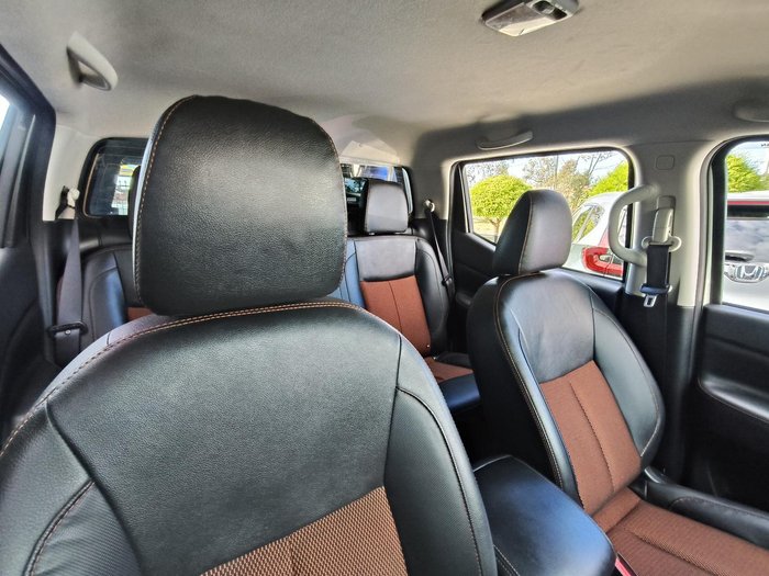 2019 Nissan Navara N-TREK D23 Series 4 4X4 Dual Range White Diamond