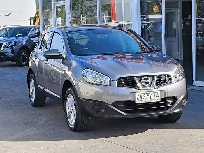 2013 Nissan Dualis ST