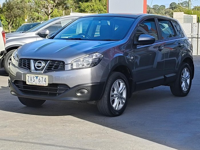 2013 Nissan Dualis ST