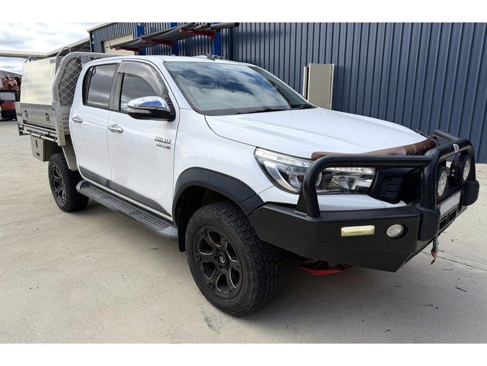 2017 Toyota Hilux SR5