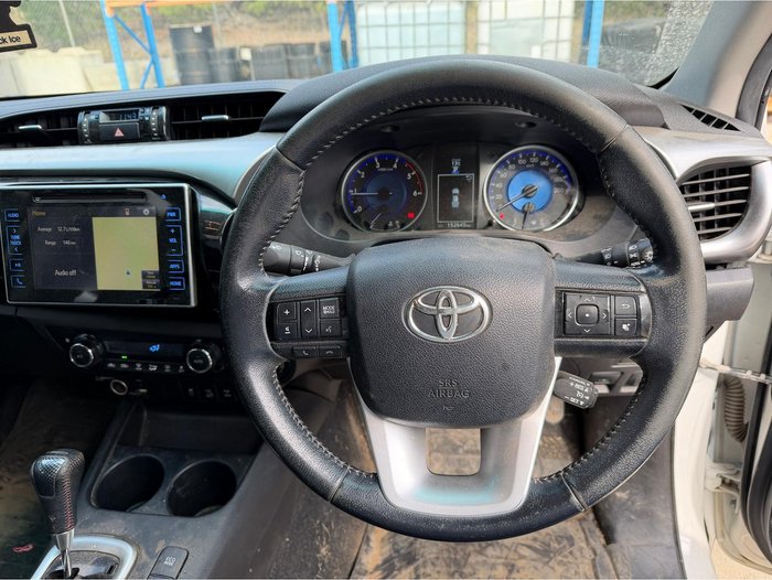 2017 Toyota Hilux SR5